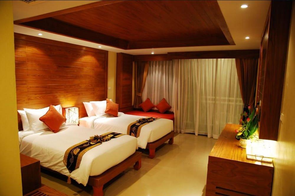 Honey Resort, Kata Beach Екстер'єр фото