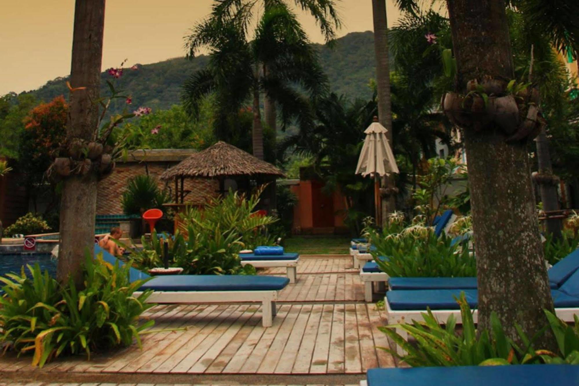 Honey Resort, Kata Beach Екстер'єр фото