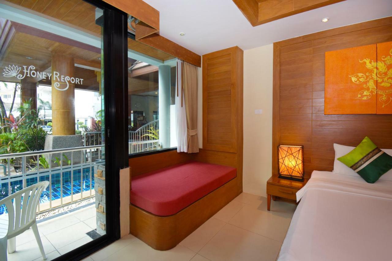 Honey Resort, Kata Beach Екстер'єр фото