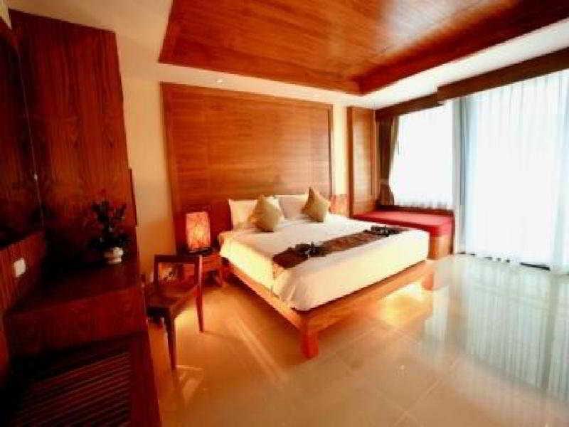 Honey Resort, Kata Beach Екстер'єр фото